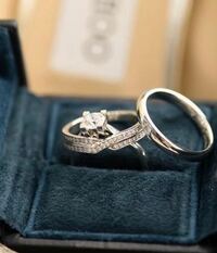 ハリーウィンストンの婚約指輪 結婚指輪について ハリーウィンストンのブラ Yahoo 知恵袋