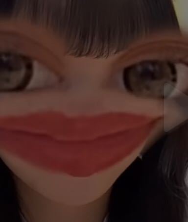 こう言うエフェクトtiktokで見かけますがエフェクトに飛べるボタンが無いので Yahoo 知恵袋