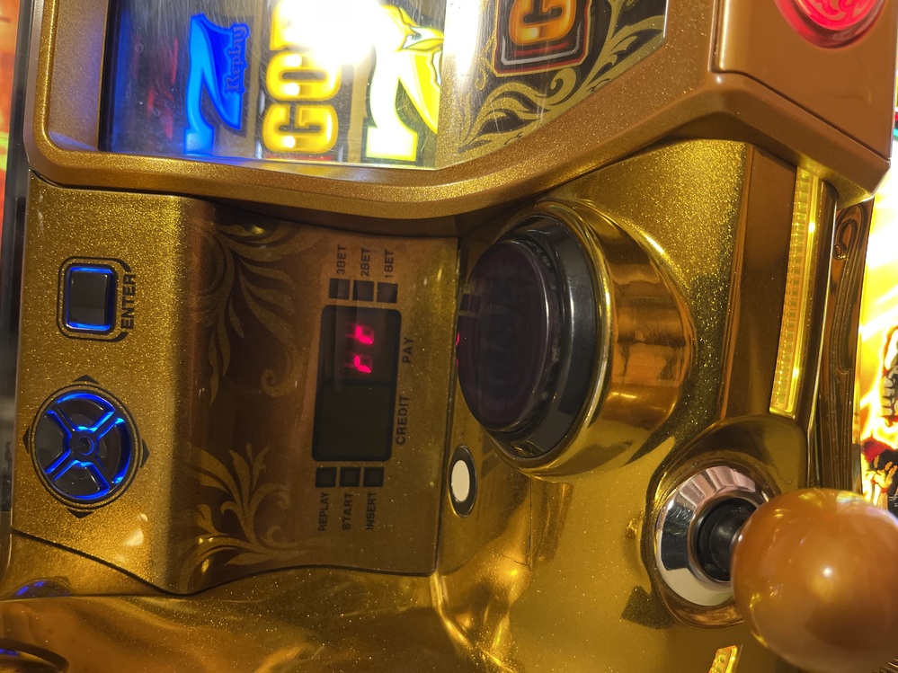 ゴッド凱旋を購入しましたが到着して早々に電源を入れましたがボタンが