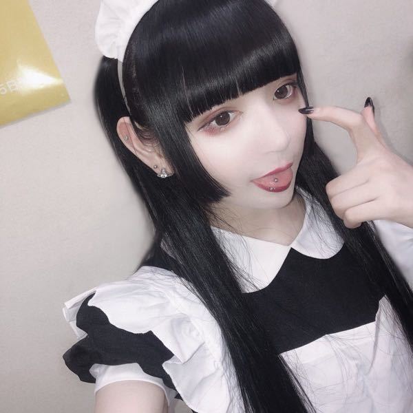 白雪姫乃ちゃんが開けてる舌ピの所に開ける予定なんですが