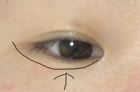 画像あり 目頭が下に切れ込んでいる 画像を見ていただければわかると思 Yahoo 知恵袋