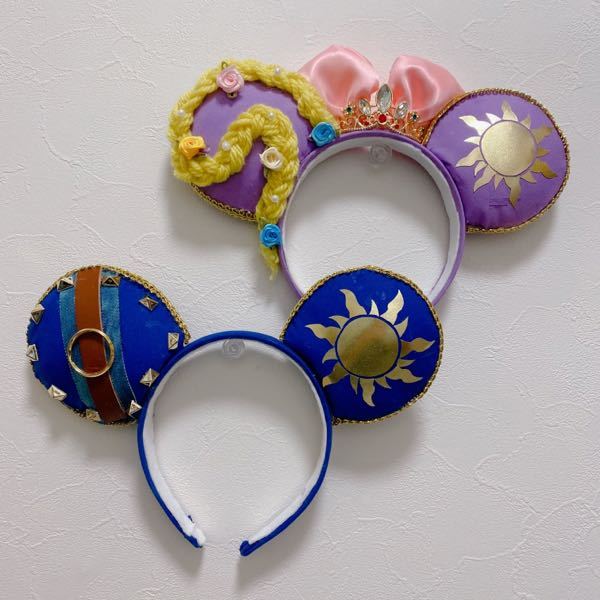 彼氏と初めてディズニーデートに行きます おそろいっぽい服にお揃いのカチュ Yahoo 知恵袋