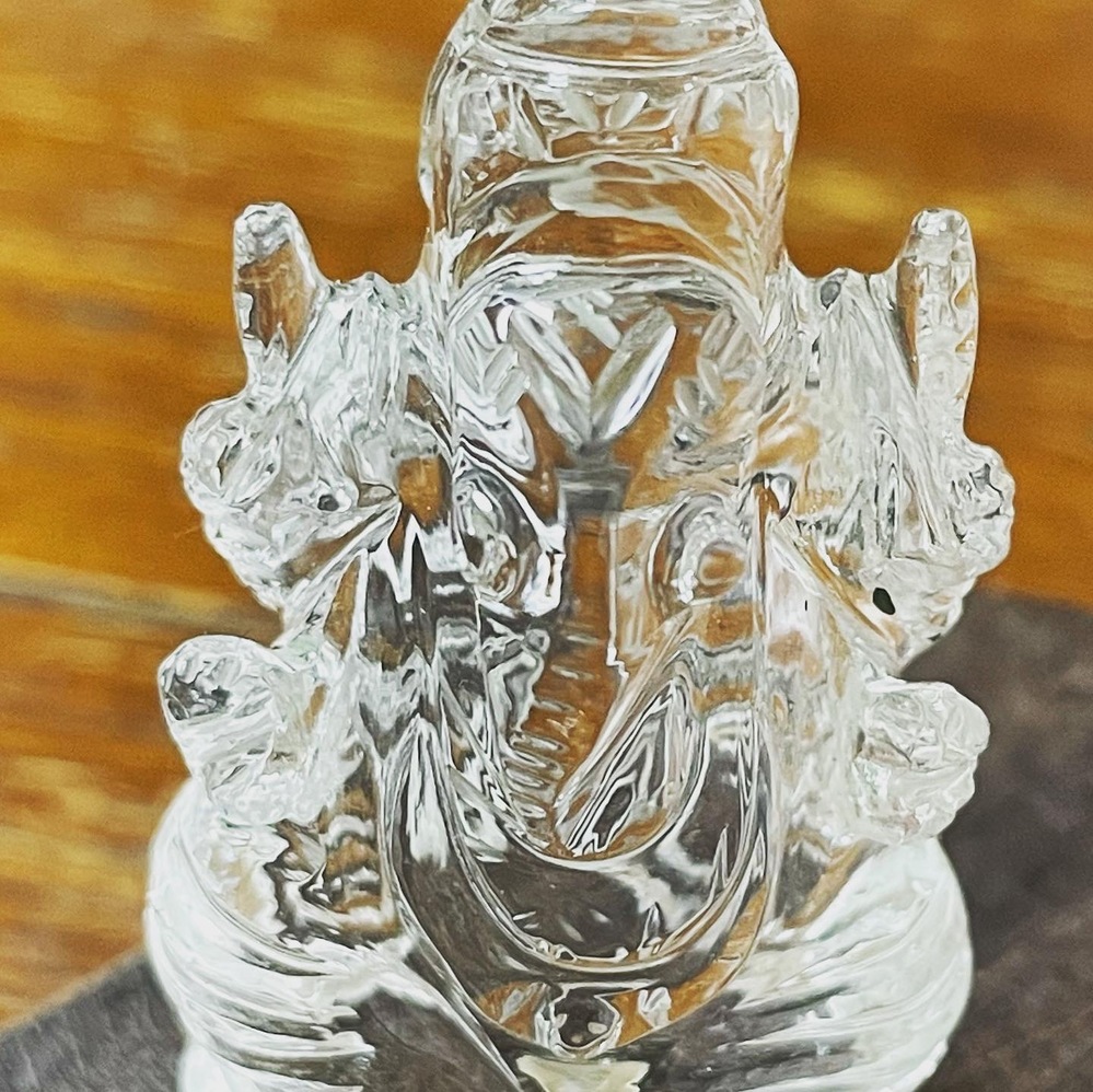 パワーストーンのことでお聞きします 有名な石屋さんで水晶のガナーシャを購 Yahoo 知恵袋