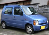 画像は 初代ワゴンrでございます 初代ワゴンrの燃料タンク容量をご存じの方が Yahoo 知恵袋