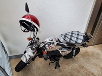 このモンキーの型番のバッテリーの位置がわかりません バッテリー交換の Yahoo 知恵袋