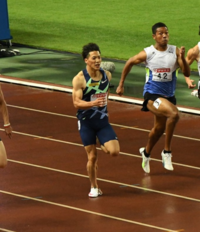 日本選手権100m決勝 80m付近にて 山縣選手のシューズ紐がほどける 切 Yahoo 知恵袋
