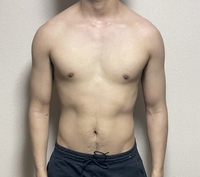 筋トレ始めて半年ちょいになります そこそこついてきたのですが なで肩 Yahoo 知恵袋