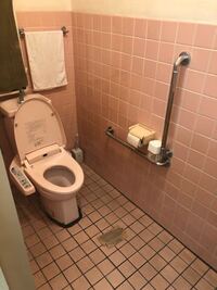トイレの床にクッションフロアを張ろうと思っているのですが 下がタイル Yahoo 知恵袋