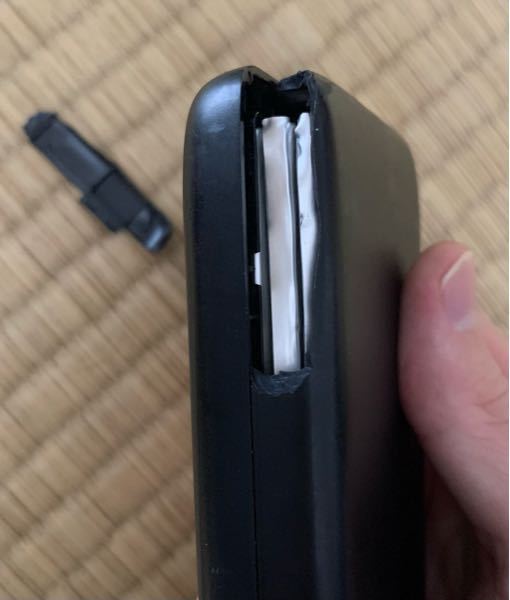 至急モバイルバッテリーを1mくらいから落としてしまいました。もう使わ 