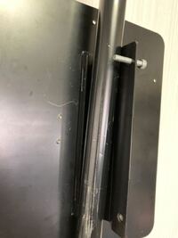 ダーツライブポールスタンドを組み立ててるのですが、説明書読ん
