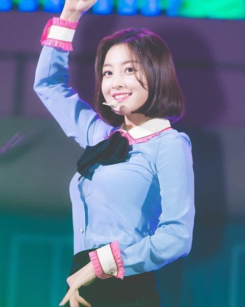 Twiceのジヒョちゃんのボブに憧れてます めちゃめちゃ可愛いと思っ Yahoo 知恵袋