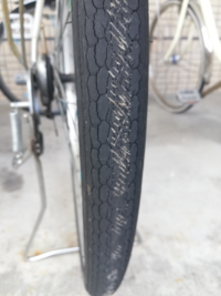 自転車のタイヤで繊維が見えている状態で走り続けると どのようにパンクし Yahoo 知恵袋