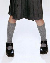 ハリーポッターの女子生徒 全寮 が制服を着る時は皆同じ靴をはいています 写真 Yahoo 知恵袋