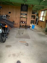 物置を掃除してバイク置いたのですがこの写真はガレージと呼べますか おぉ Yahoo 知恵袋