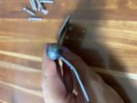 扉の蝶番が歪んでしまいました この歪みの直し方 何かいい方法があった Yahoo 知恵袋