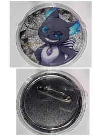 56mmの缶バッジを57mm対応の缶バッジカバーに入れたのですが ギチギチで入 Yahoo 知恵袋