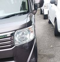 車に詳しい方質問お願いします この画像だけでヘッドライトはハロゲンかhidかわ Yahoo 知恵袋