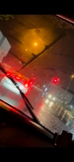 雨の日にフロントガラスが曇って対向車のライトが当たるとほんとに見えづ Yahoo 知恵袋