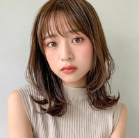 この様な前髪にするにはどのように巻いたらいいのでしょうか Yahoo 知恵袋