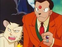 左の猫ポケモンと右の人型ポケモンは何という名前ですか Yahoo 知恵袋
