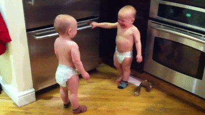 この2人の赤ちゃんにセリフをつけてください あんたそれパンパース いや Yahoo 知恵袋