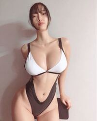 この画像の女性は誰ですか？ - Yahoo!知恵袋