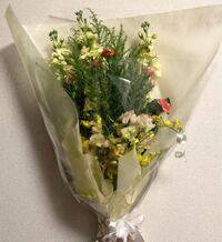 結婚祝いでお花をいただきました お返しはなにが良いでしょうか お花の Yahoo 知恵袋
