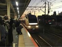 令和3年11月28日16時45分頃に鎌倉駅に停車した謎の『団体列車』について教えてください。 どこからどこまでの電車で、何の目的の電車なのでしょうか？