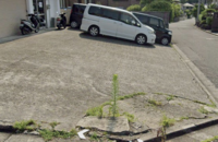 車のリアから コンコン という音が鳴ります 写真は会社の駐車場 Yahoo 知恵袋