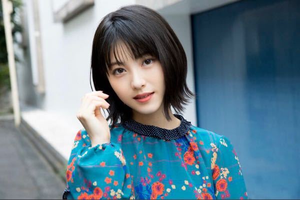 この浜辺美波さんの髪型はなんとオーダーすれば良いのでしょうか 顎下の切りっぱな Yahoo 知恵袋