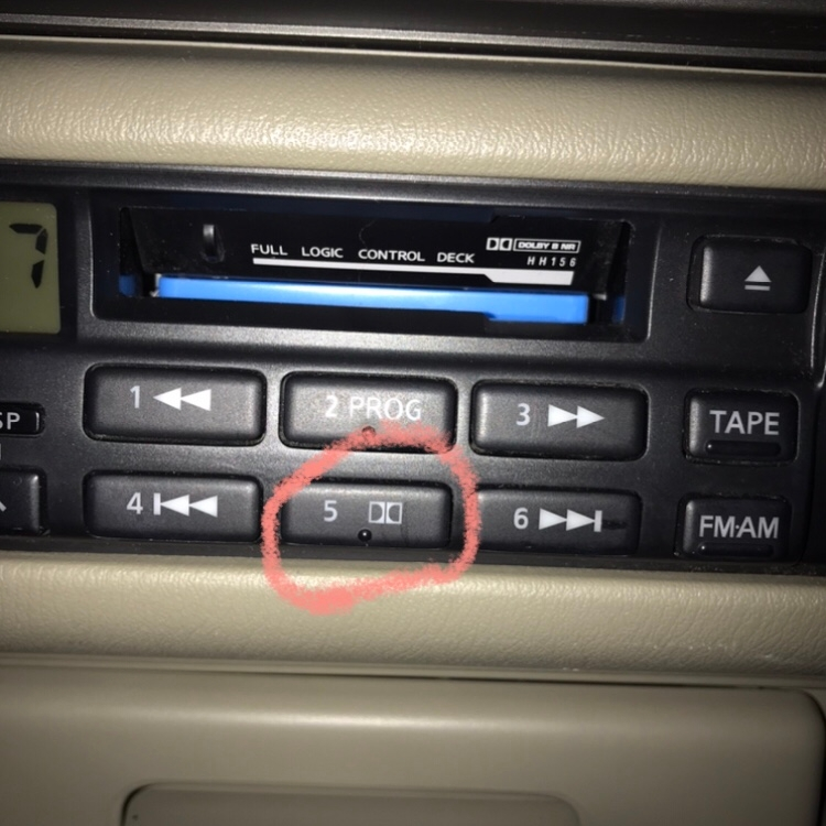 カセットデッキの、この5のボタンの意味は何でしょうか？