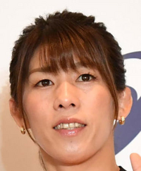 大喜利吉田沙保里の握手会で起きたアクシデントとは 客の手が粉砕 Yahoo 知恵袋