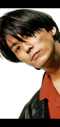 この男性は 歌手の尾崎豊さんなんですけど 生きていた時に 自分のこと Yahoo 知恵袋