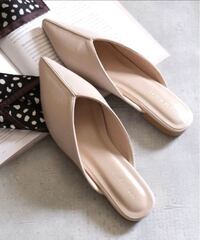 このようなかかとのない靴の名前を教えてください サボっていい Yahoo 知恵袋