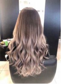 アトピー持ちで髪を染めれないんですけど エクステをつけて写真のような Yahoo 知恵袋