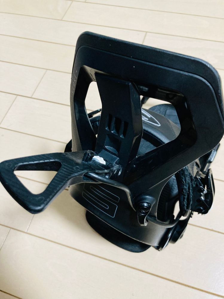 SP 360 ビンディング Mサイズ 一部破損あり スノーボードのビンディング不具合についてご質問させて下さい