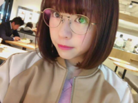 男性に質問 丸メガネを掛けている女優 渡辺みり愛さんは可愛いと思いますか Yahoo 知恵袋