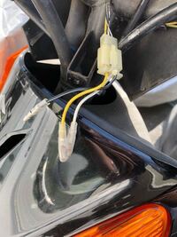 アドレスV125G(K9)のヘッドライト配線なんですが黄色…Hi、白…Low