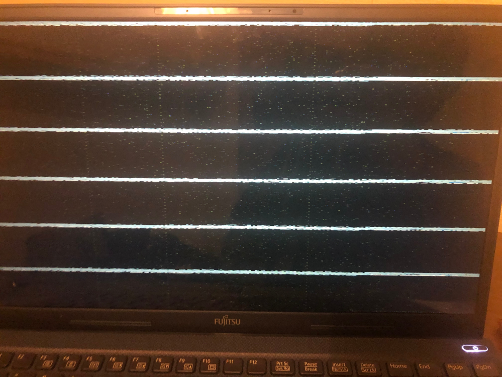 買ったばかりのパソコンがたまに写真のような画面になり 画面の文字などがずれたり Yahoo 知恵袋