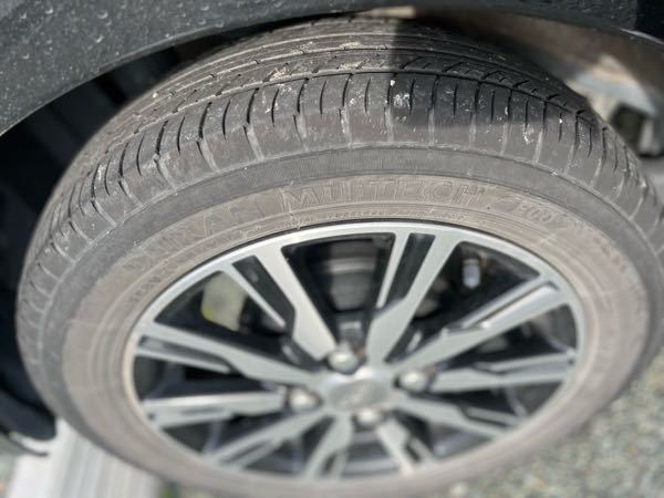 このタイヤは交換時期でしょうか。 - 3年以上変えた記憶はありません ...