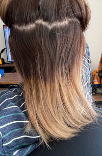 こんな感じの髪色にしたいのですが 美容院でどの位かかるでしょう Yahoo 知恵袋