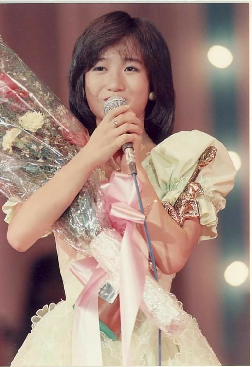 今の人から見て岡田有希子はかわいいに入りますか Yahoo 知恵袋