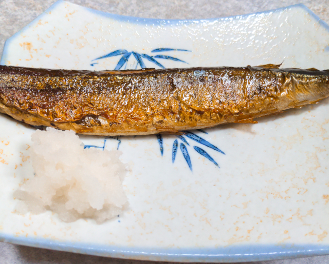秋刀魚の塩焼き。 美味しそうですか?