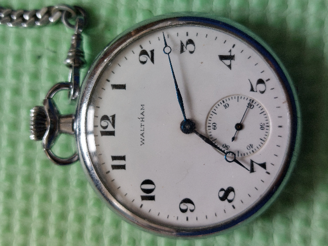 この懐中時計は何年制でしょうか？