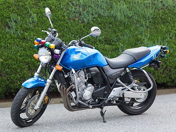 これはなんのバイクですか Cb400sf教習車仕様https Www Yahoo 知恵袋