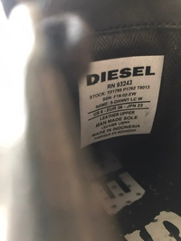 DIESELディーゼルスニーカーの型番の見方？調べ方わかる方いらっしゃい