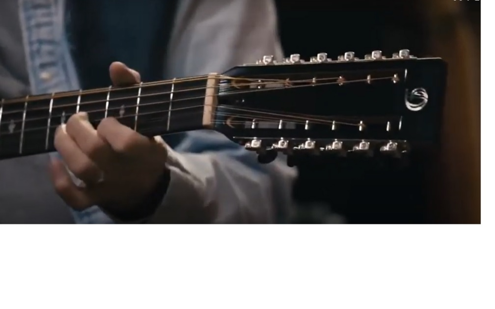 エリック・クラプトンがBlackMagicWomanで使用している画像のギターのメーカーをご存じの方いらっしゃいませんか？