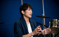 この桜井和寿さん 着用ロングカーデはどこのブランドかお分かりの方あれば教 Yahoo 知恵袋