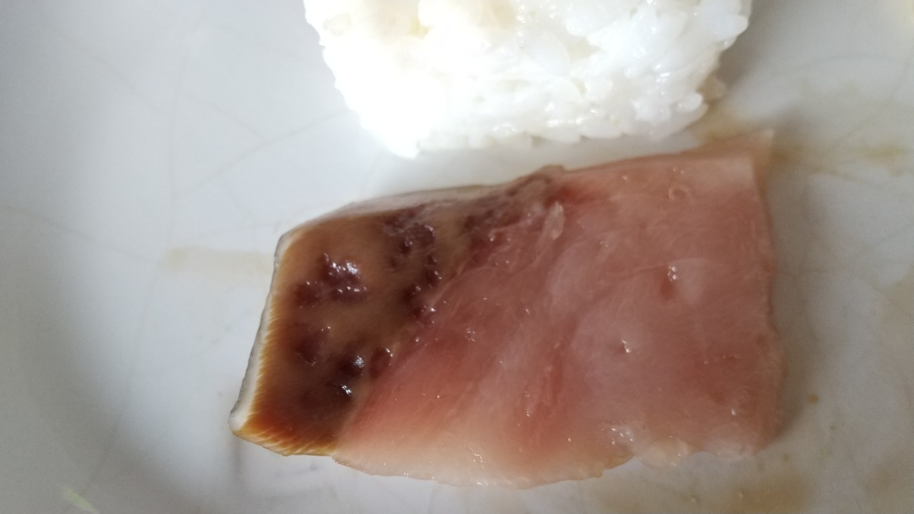 刺身についてです 今日 スーパーのパック寿司を食べたのですが お醤油 Yahoo 知恵袋