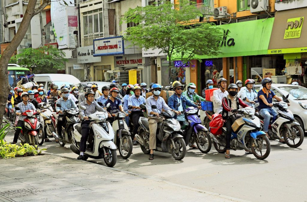 なぜアジアの途上国て２５０㏄以上のバイクが売れないのですか。 ・・・・・・・・・・・・・・・・・・・・・・・・・・・・・ タイやインドやベトナムて経済成長しているのにバイクて１２５㏄とか２５０㏄...